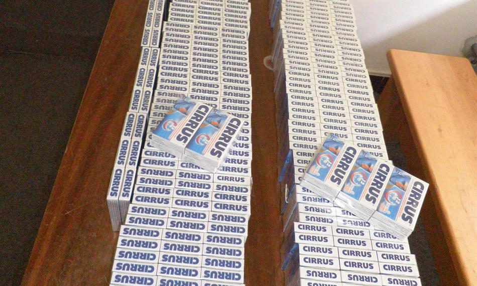 2016-3-15-1023celníci HK CIRRUS 03-2016 krabičky.JPG